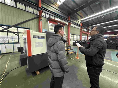 Shandong Zhongxin Heavy Industries välkomnar utländska kunder för fabriksturné